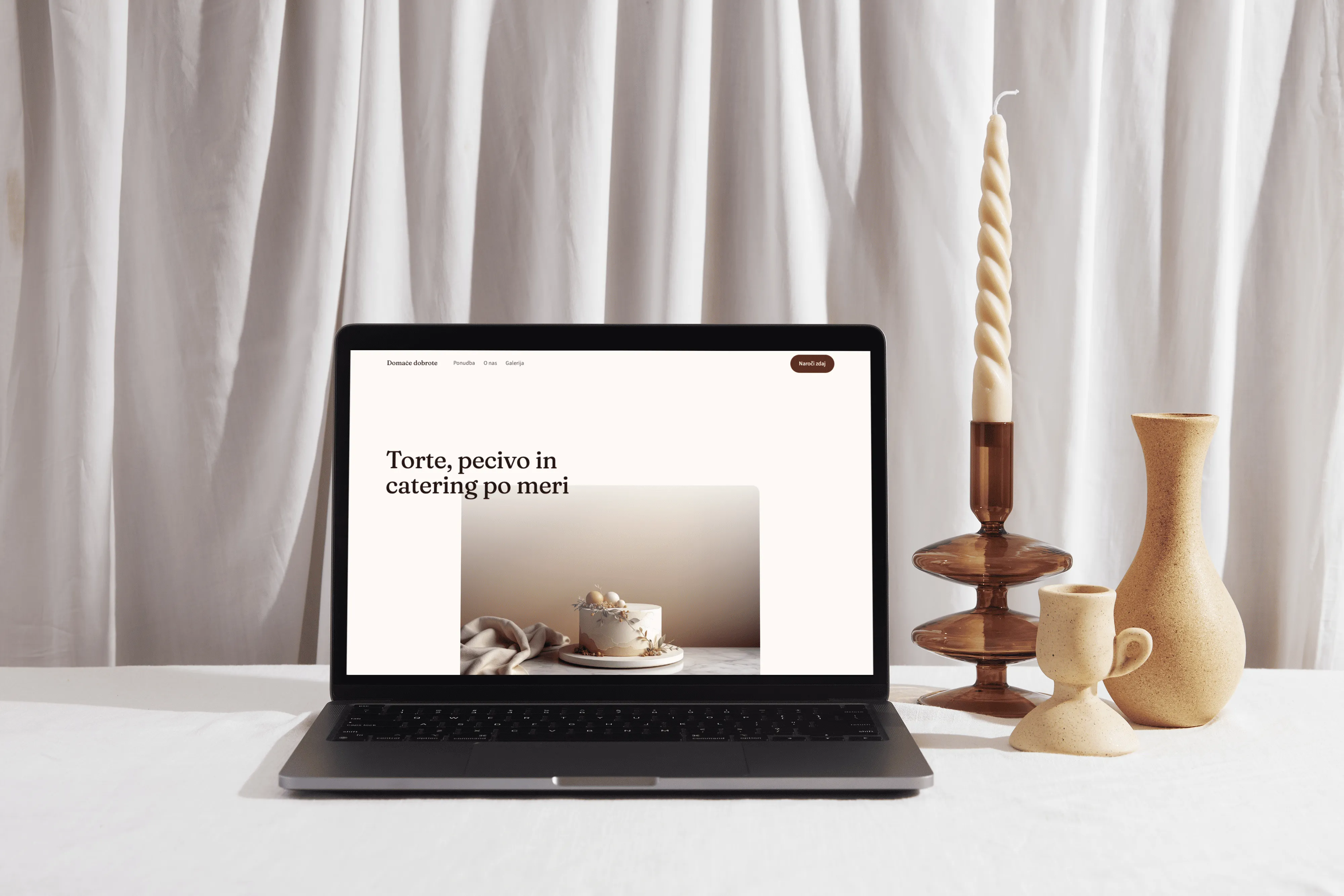 image of an office collaboration scene (for a mobility and transportation)